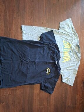 Batman Logo T-Shirts - Gray & Black
